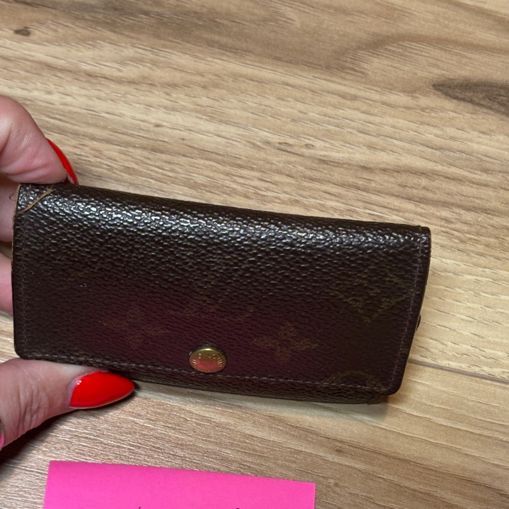 Louis Vuitton 🔑 MONOGRAM KEY HOLDER 🔑